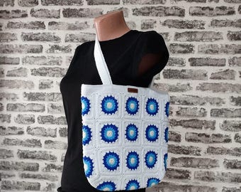 Handmade Granny Square Crochet Tote Bag: Retro Floral Cotton Yarn Purse