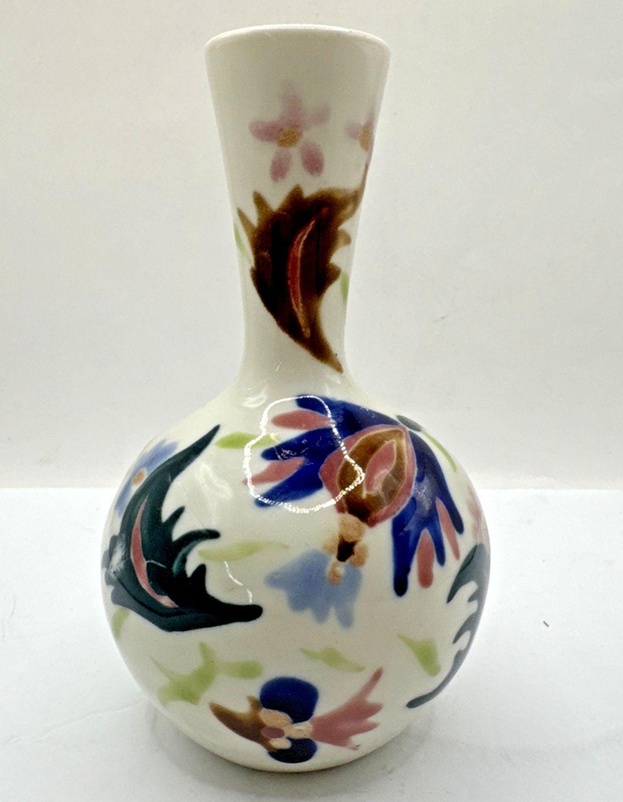 【美品】Zsolnay ジョルナイ 花瓶 金彩装飾 ハンガリー製 アンティーク調 美品】Zsolnay ジョルナイ 花瓶 金彩装飾 ハンガリー製 アンティーク調