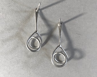 LOOP tiny * oorstekers * sterling zilver *