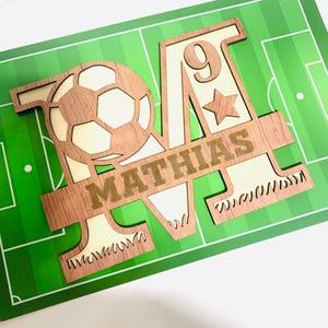 Letrero de futebol personalizado com nome: decoração de madeira cortada a laser para habitação infantil