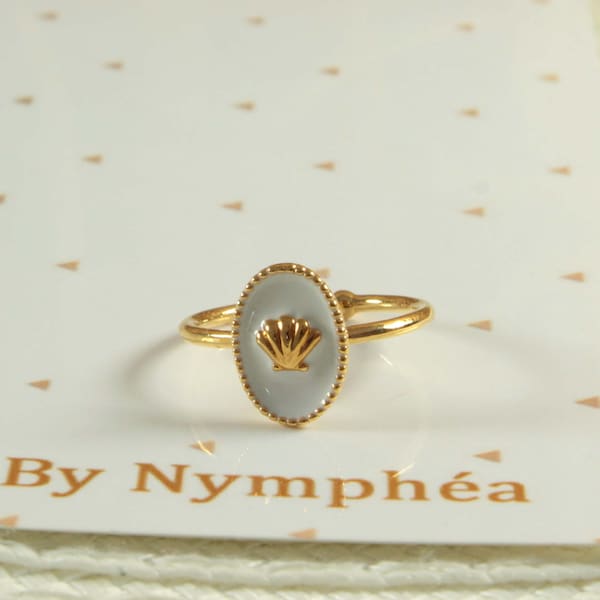 Bague coquillage blanche émail laiton doré, petit bijou, bague pour femme, ByNymphéa