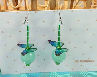 Boucles d'oreilles papillon, grosse perle verte et fleurs en cristal de Swarovski, bijou printannier pour femme