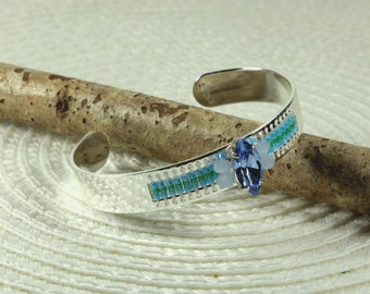 Bracelet argenté jonc tissé à la main avec des perles miyuki et cabochon Swarovski