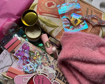 Romantische Überraschungsbox für Blind Dates | Geheimnisvolles Geschenk (ab 18 Jahren) | Personalisierte Buchbox