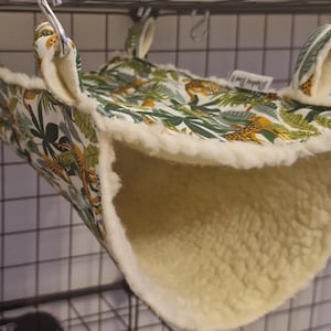 Hanging tunnel for rats, ferrets and all small animals.