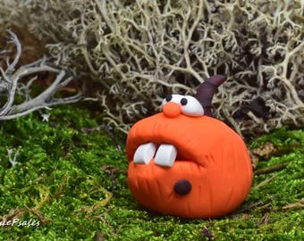 Miniature Pumpkin, Bucky Pumpkin, Hand sculpted, polymer clay pumpkin, Fairy Garden Decor, Pumpkin Figurine, Funny Face Pumpkin, Figurine