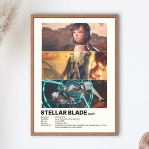 Może przedstawiać: Retro plakat do gry wideo "STELLAR BLADE" przedstawiający postać kobiecą w futurystycznym otoczeniu. Plakat zawiera tytuł gry, rok wydania oraz nazwiska twórców, wydawców, gatunków, reżysera i projektantów.