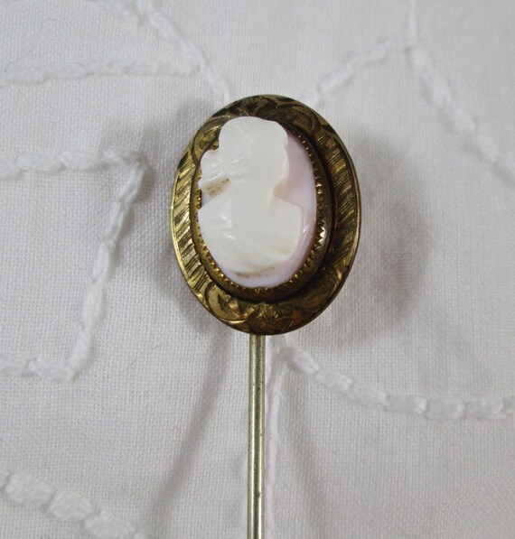Vintage Victorian Revival ALLCO Pink Carved Shell