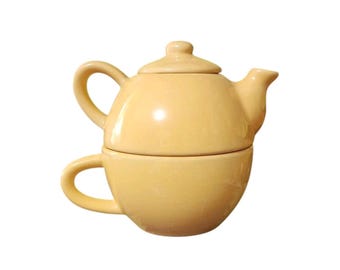 Pier 1 Stoneware Tea for One Stackable Set with Teapot Lid and Cup Yellow