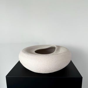 Minimalist Ceramic Vase, Handmade Ceramic Vase, Abstract Vase, Interior Ceramic Vassel, Textured Ceramic Vase