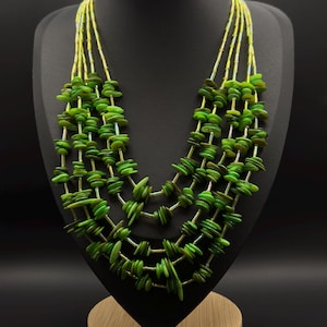 Vintage Green Shell Beaded Necklace – Multi-Strand Boho Statement Jewelry, Natural Shell Beads, Layered Design