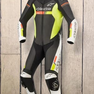 Alpinestars Leather Biker Suit Comes With CE Certified Armors Made With Genuine Cowhide Leather For Racing Best Christmas Gift For a Rider