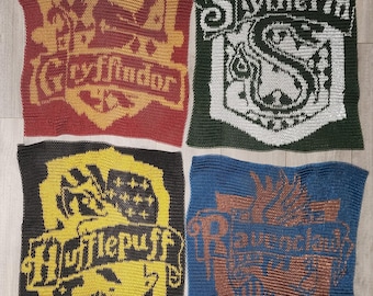 Los cuatro escudos de las casas en cota de malla