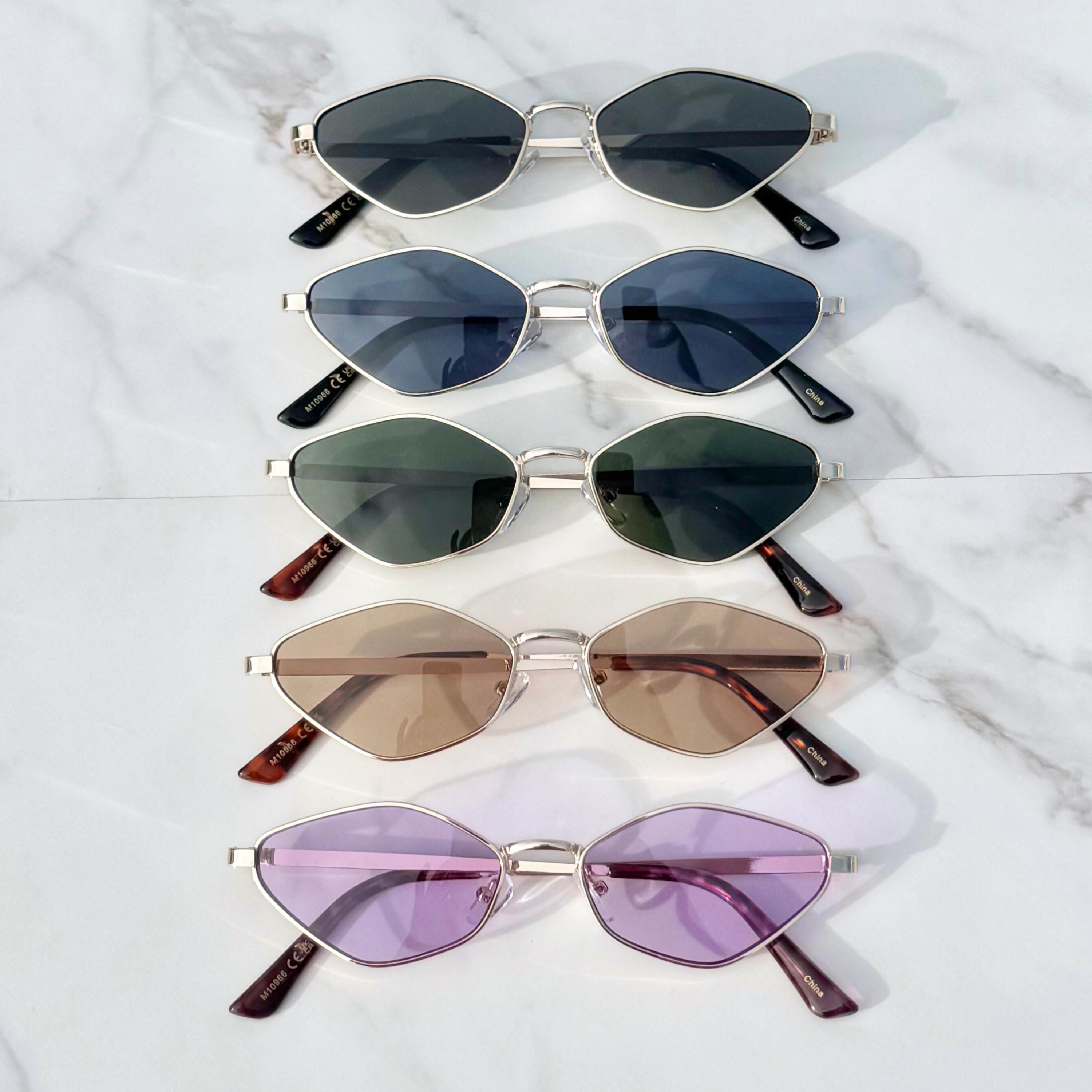 ? Bundle of 8 Y2K Retro Cat Eye Sunglasses Vintage Vibes Black Brown Gold Pink these are so swag ?? just listed! Y2K CHANEL Rimless  main image 2
