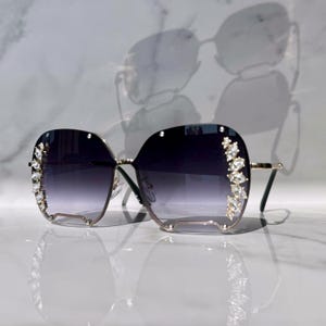 HOLLYWOOD-Glamorous Rhinestone Sunglasses - Shades for Beach Days, City Nights Gift & Gift for Brides, Bachelorettes, Beach Babes Nightlife