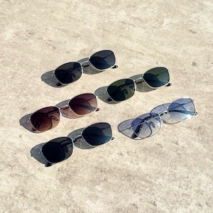 Retro zonnebril met metalen frame uit de jaren 90: slanke rechthoekige Y2K-tinten - BAYSIDE