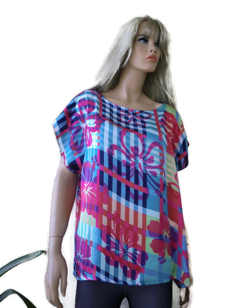 Size XL loose fitting tunics with dropped shoulders satin Tee collection Satin floral summer blouse-Lightweight oversize top
