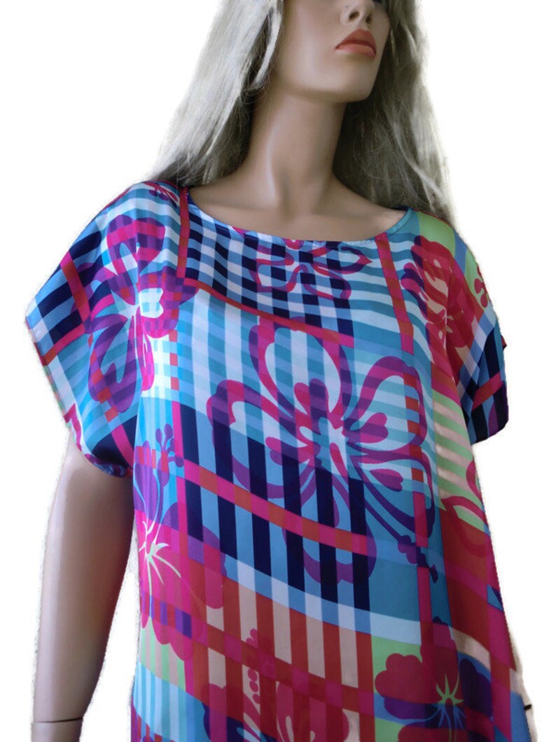 Size XL loose fitting tunics with dropped shoulders satin Tee collection Satin floral summer blouse-Lightweight oversize top