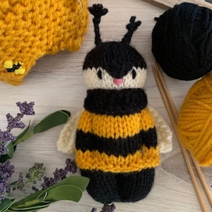 Pocket Buddies No3 - KNITTING PATTERN