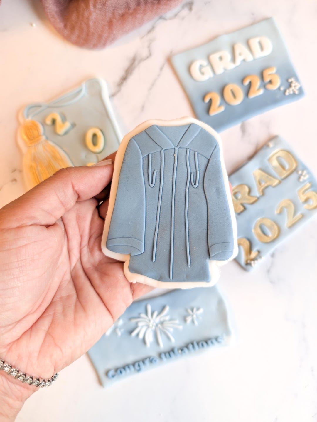 Graduation Gown Embosser Stamp, Sugar Cookies, Fondant, Baking Supplies ...