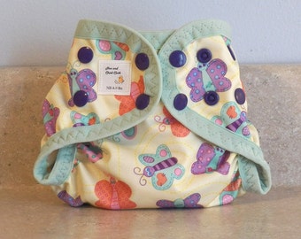 Newborn PUL Diaper Cover with Leg Gussets- 4 to 9 pounds- Butterflies- 20034