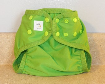 Large PUL Diaper Cover with Leg Gussets- 20 to 30 pounds- Spring Green- 23005