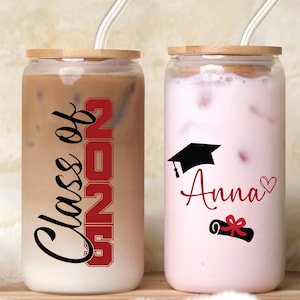 Personalized Senior 2025 Graduation Tumbler: Glass with Bamboo Lid
