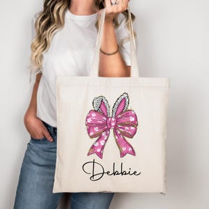 Spersonalizowana torba typu tote z imieniem Coquette Easter Bunny - spersonalizowane torby z imieniem Easter - torby z marchewkami - torba typu tote z koszykiem wielkanocnym - torby typu tote z napisem Bunny Lover - torba typu tote