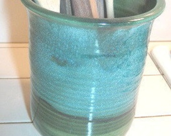 Free Shipping Utensil Crock/Spoon Jar in Emerald Isle Green Glaze