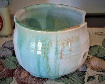 FREE SHIPPING-Yarn Bowl in Our Sandy Shores Glaze