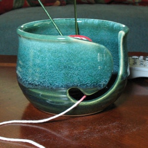 FREE SHIPPING-Yarn Bowl in Emerald Isle Green