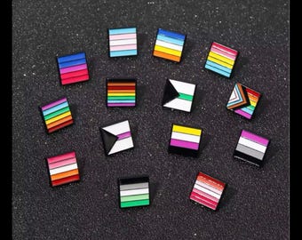 Minimalist (LGBTQIA+ Pride Flag 1/2-Inch Pin)