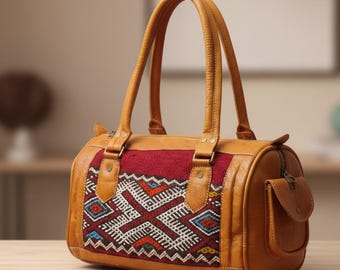 Marokkaanse Kilim leren reistas, tapijt reistas, weekendtas voor mannen en vrouwen, handgemaakte boho leren reistas, vintage tapijt sporttas