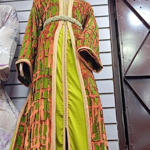Luxury Moroccan Takchita Dress, Handcrafted Caftan with Exquisite Embroidery, Gift for Women, Custom made Nikah Dress Tlija Standard Size