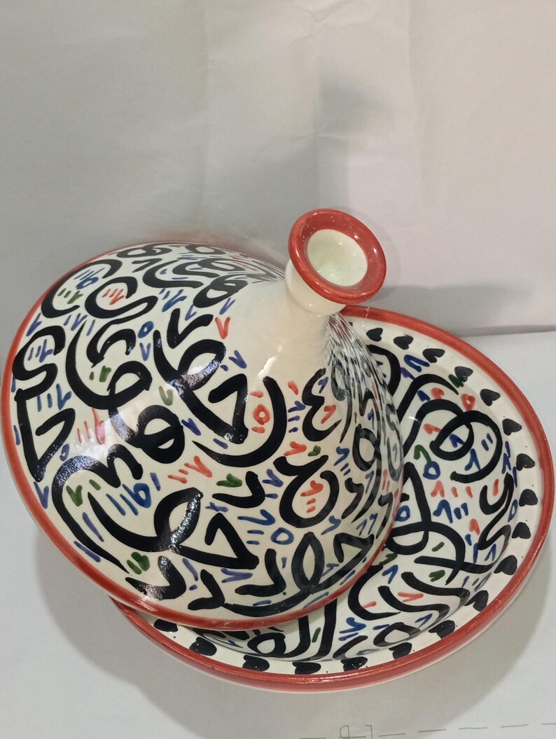 Looking for a unique gift? Our artisan ceramic tagine combines Moroccan tradition with modern craftsmanship. Gift an authentic piece of Morocco with our stunning handmade ceramic tagine, perfect for foodies and art lovers alike.