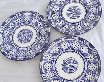 Handmade Ceramic Plates For Serving or decor, Set of 3 Ceramic Plates, Hand painted Pottery Plates, Bleue & Glaze Dinner Plates, gift