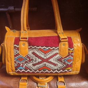 Moroccan Leather travel bag, Leather Kilim travel bag, Carpet leather Weekend duffel bag for women & men, Kilim Weekender Bag, Carpet bags