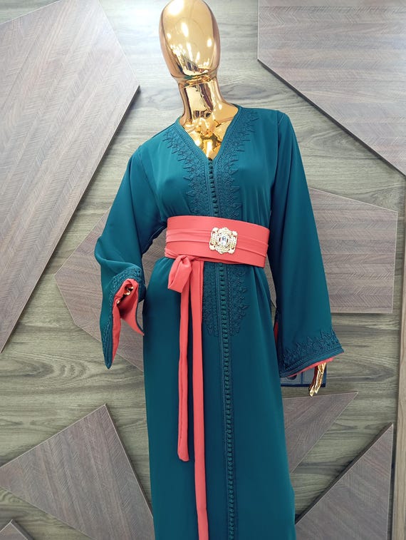 Handcrafted Moroccan Dress for Women | Wedding Caftan Nikah Embroidery | Elegant Eid Dress