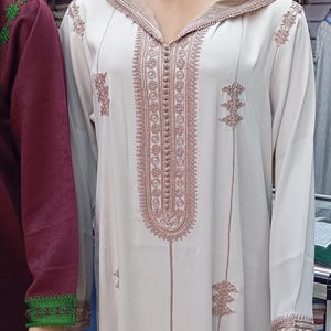 Marokkaanse Jellaba-jurk, Trendy jalaba voor vrouwen, Arabische jurk, cadeau voor haar, Marokkaanse jallaba geborduurd, Nikah-jurk, Eid al fitr jelaba