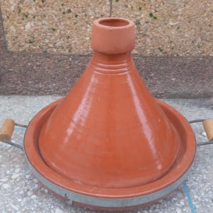 Moroccan Tagine for Cooking & Serving Dishes, Tagine Pot with Lid, Clay Tagine as a gift for mom, big clay pot, perfect for healthy cooking