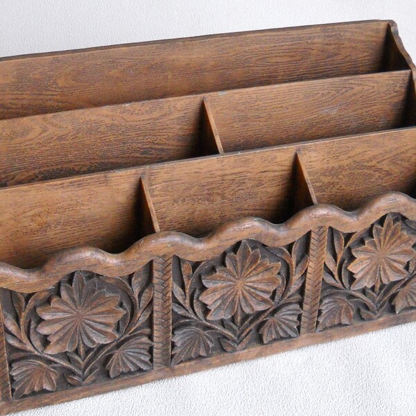 vintage- faux bois desk organizer