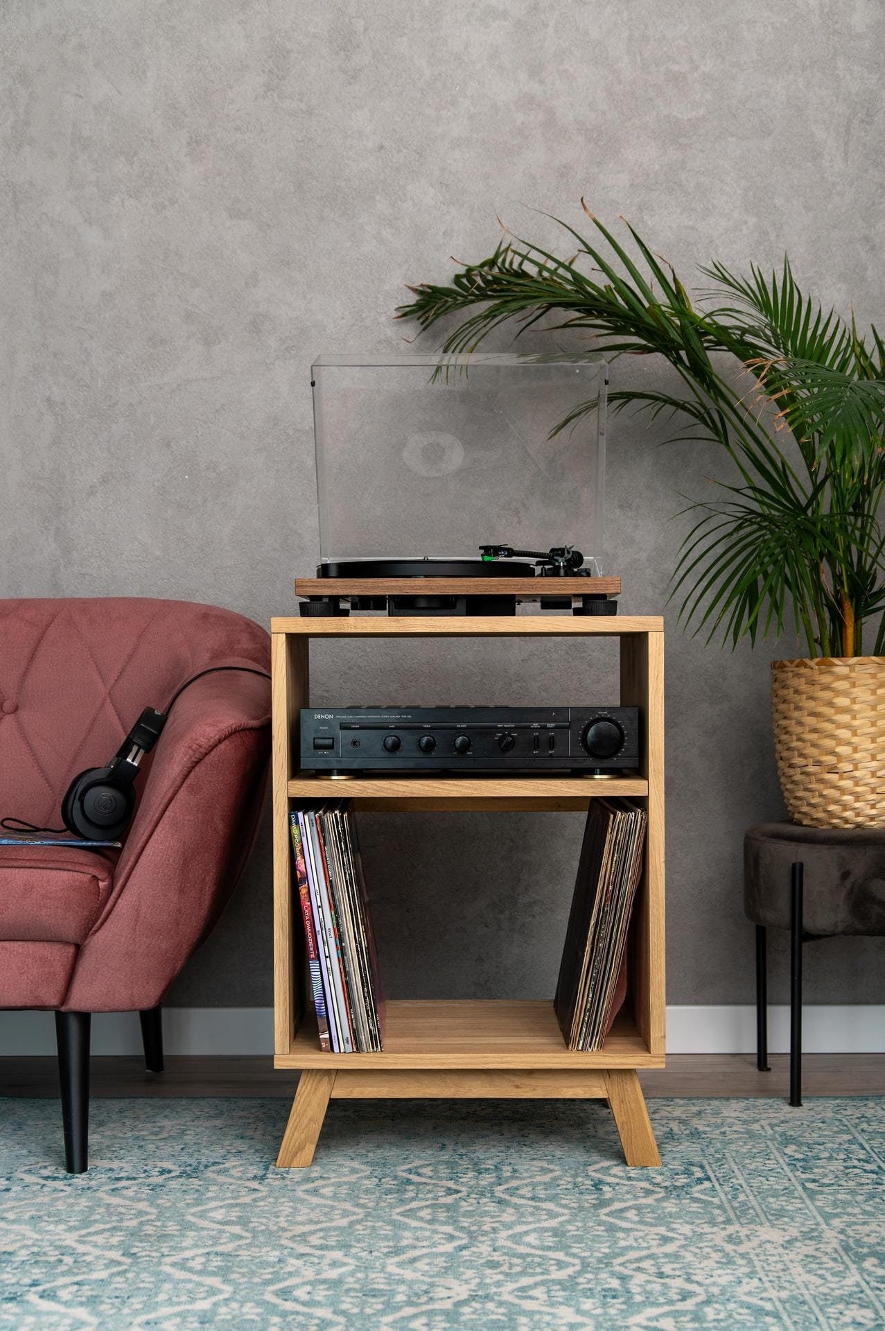 Mobile giradischi rovere premium, mobile vinile esclusivo, mid-century modern, mobile TV legno, rack vinili, giradischi in legno massello