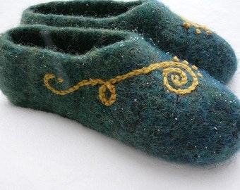 Woolies Crochet Felted Slipper PATTERN