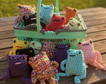 Small Crocheted Frog Amiguri Plushie, Kawaii Plushie Roughly 7-16 Inches Long