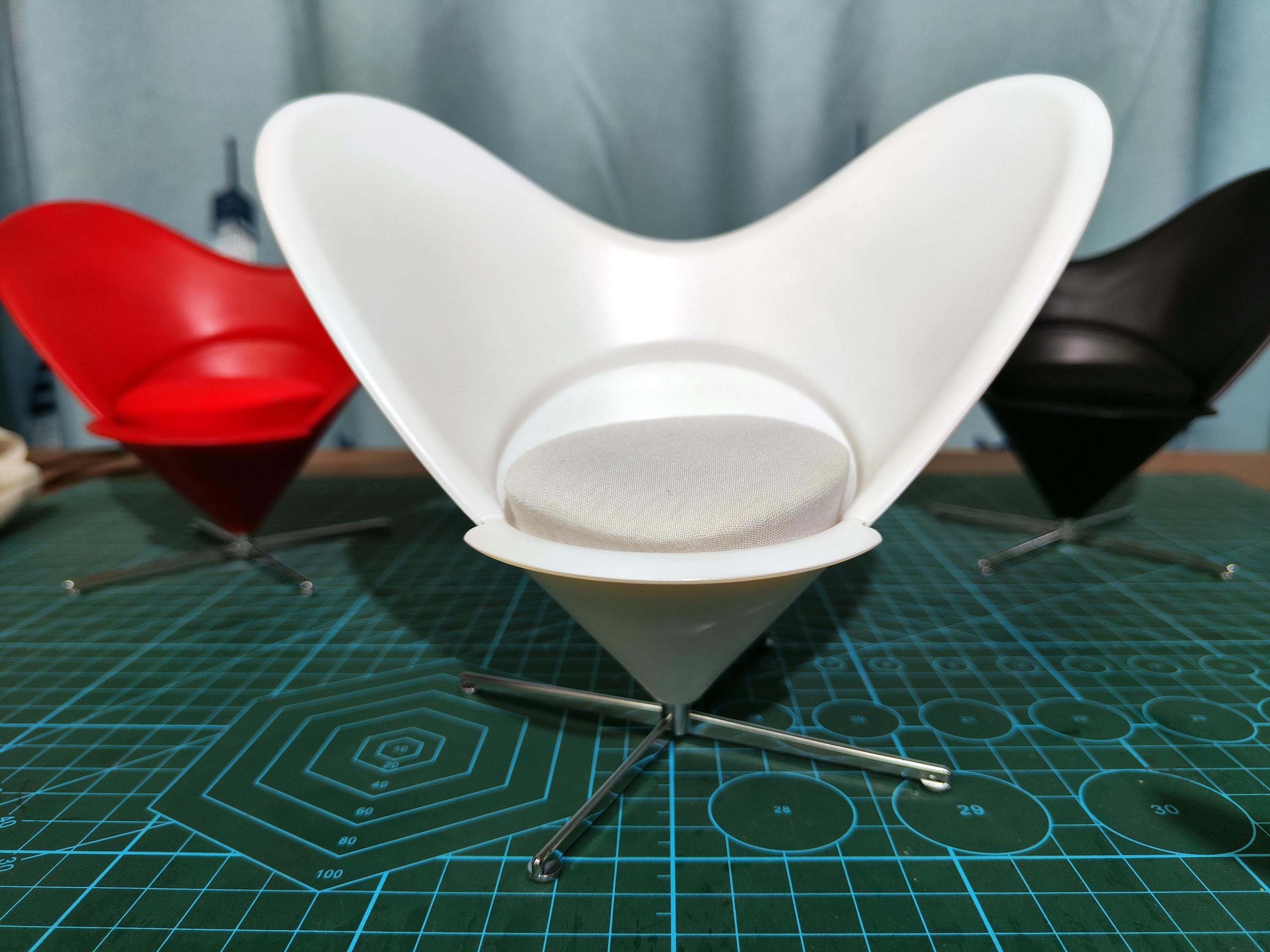 1/6スケール ハート型ドールチェア - 12インチドール用ミニチュア
