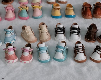 1:6 Scale Customizable Miniature Shoes - Choose Your Color for Side and Toe!