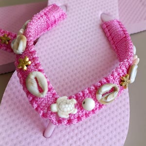 Chinelos de praia, crochê personalizado, sandálias de verão femininas, sandálias de piscina de borracha, sandálias da moda, sandálias personalizadas com miçangas