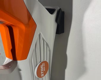 Soplador de hojas STIHL BGA 60 con soporte de pared: PETG impreso en 3D