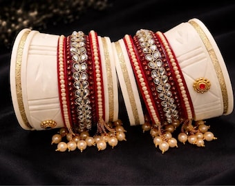 Set di braccialetti da sposa Rajasthani Dhalu Chooda, Chura nuziale rosso avorio, set di braccialetti di perle tradizionali Rajputi Kundan per la sposa - Misura 2,6 pollici