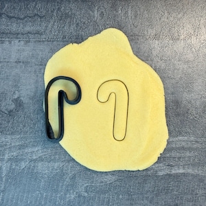 Candy Cane Cookie Cutter - Christmas Cookie Cutter, Candy Cane Biscuit Cutter, Made in France